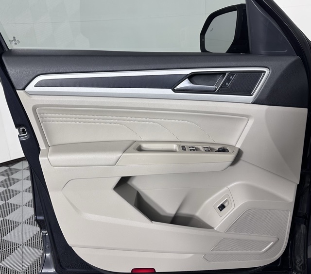 2021 Volkswagen Atlas V6 SEL R-Line photo 4