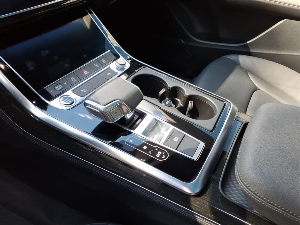 2023 Audi Q7 Premium Plus 45 photo 10