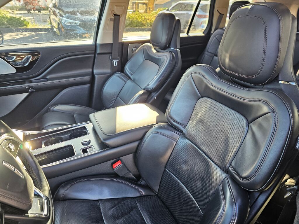2020 Lincoln Aviator Grand Touring photo 28