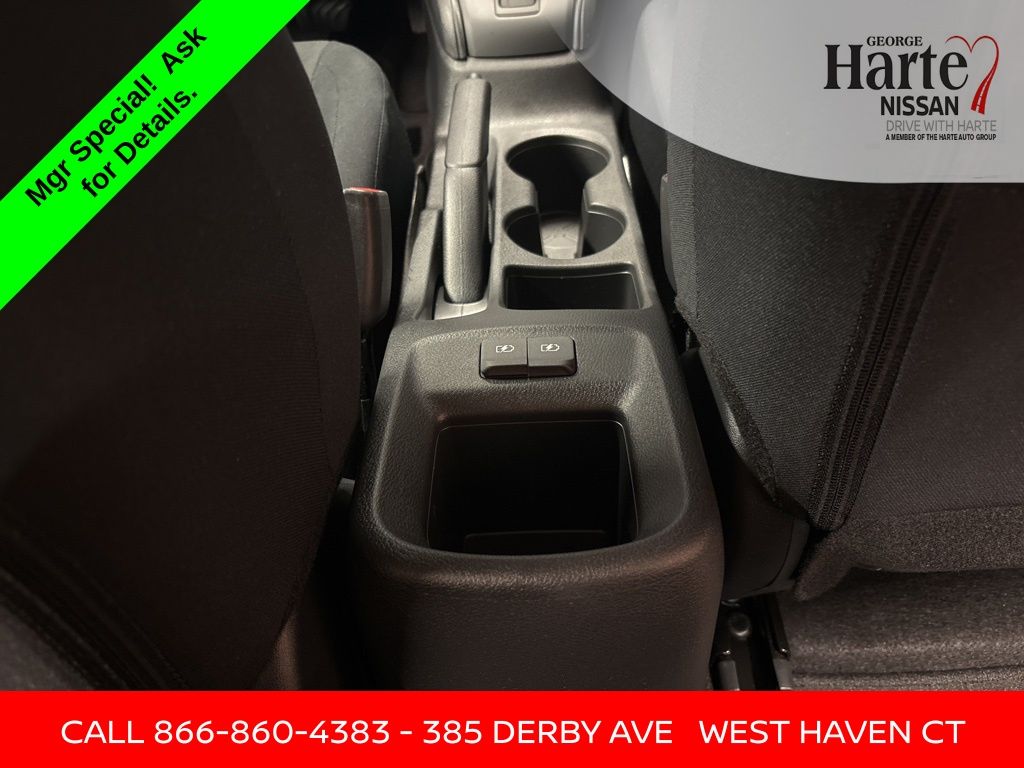 2024 Nissan Versa 1.6 S photo 16