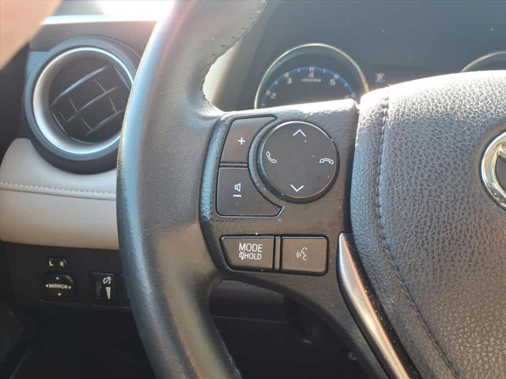 2017 Toyota RAV4 Limited SE Platinum photo 21