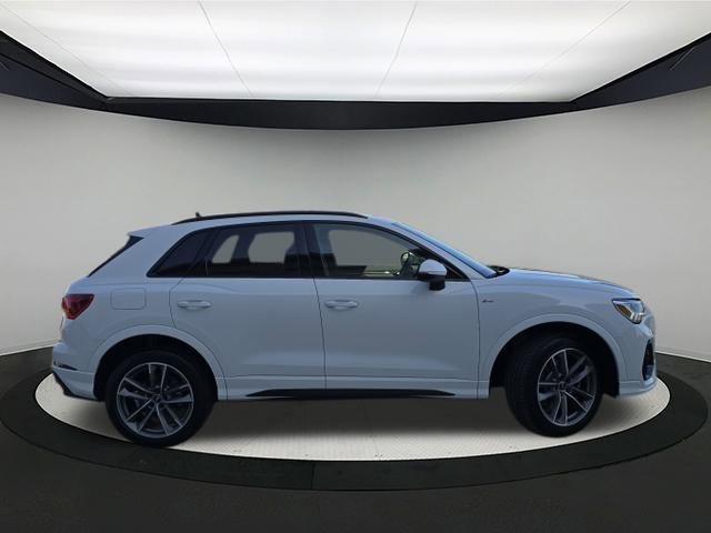 2025 Audi Q3 S line Premium photo 7