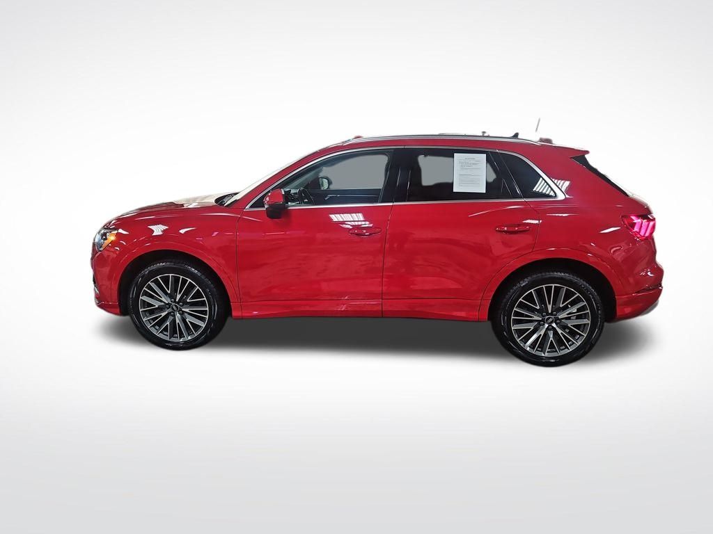 2022 Audi Q3 Premium photo 2