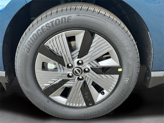 2025 Nissan Murano SL photo 8