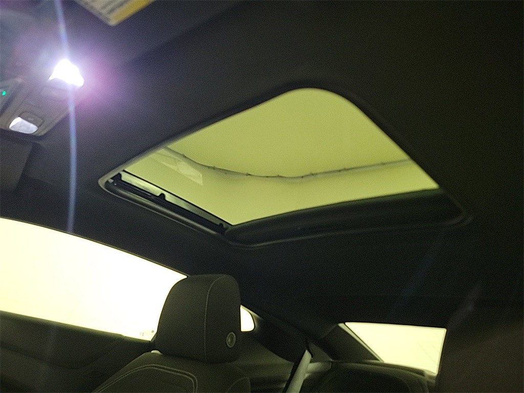 2022 CHEVROLET CAMARO - Image 15