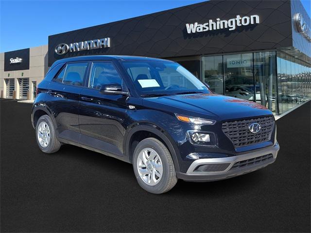 2026 Hyundai Venue SE's photo