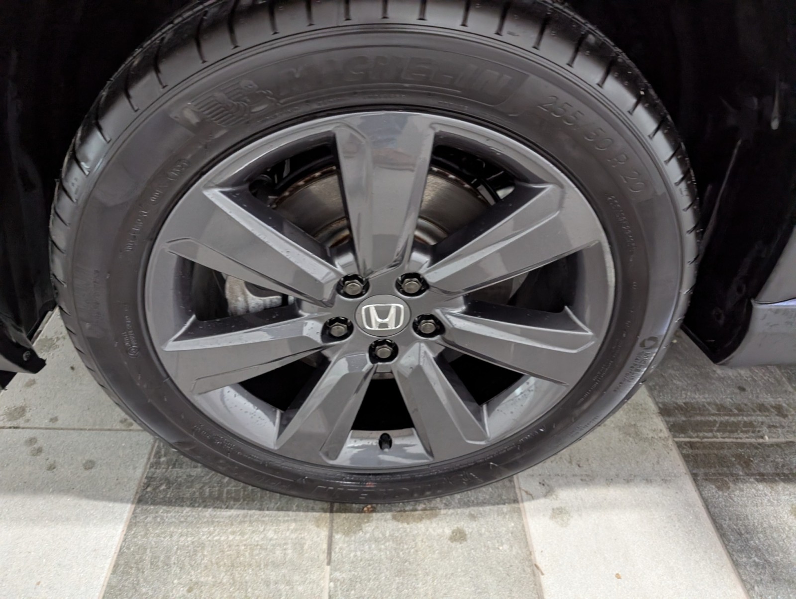 2025 Honda Pilot Sport photo 2