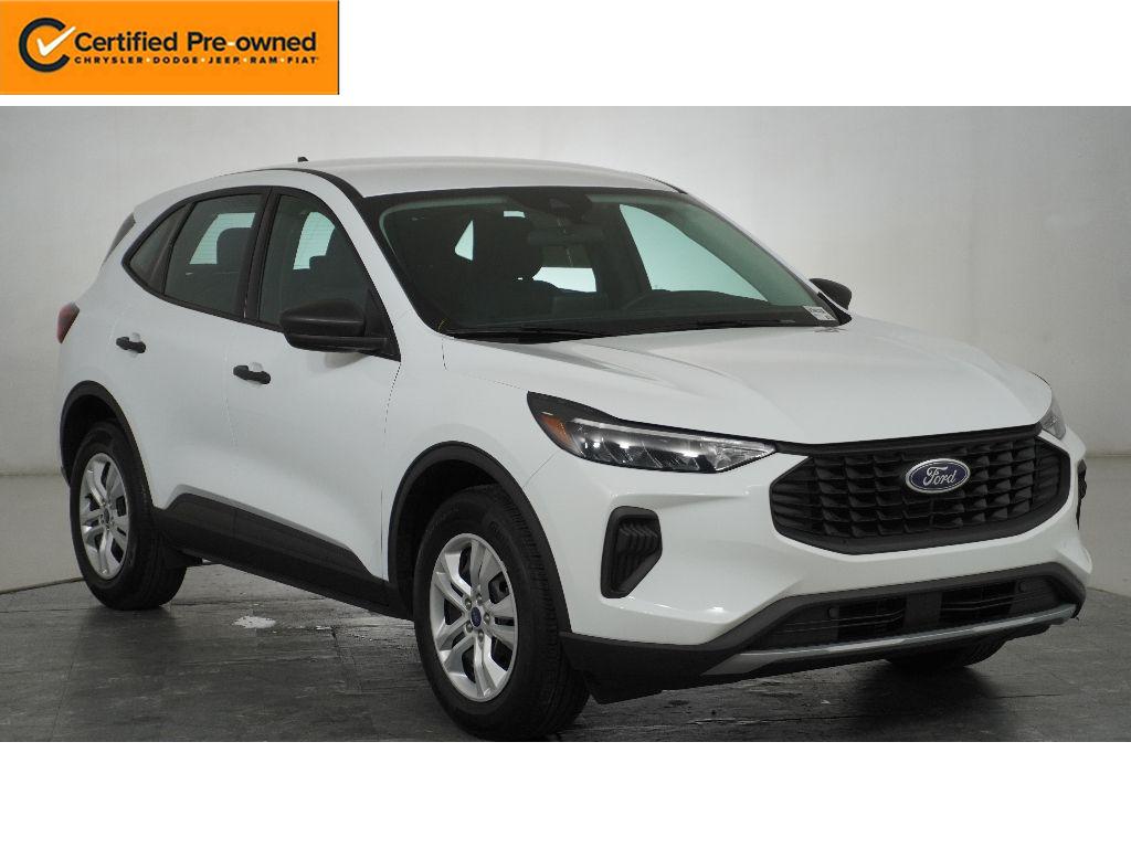 2023 Ford Escape Base's photo