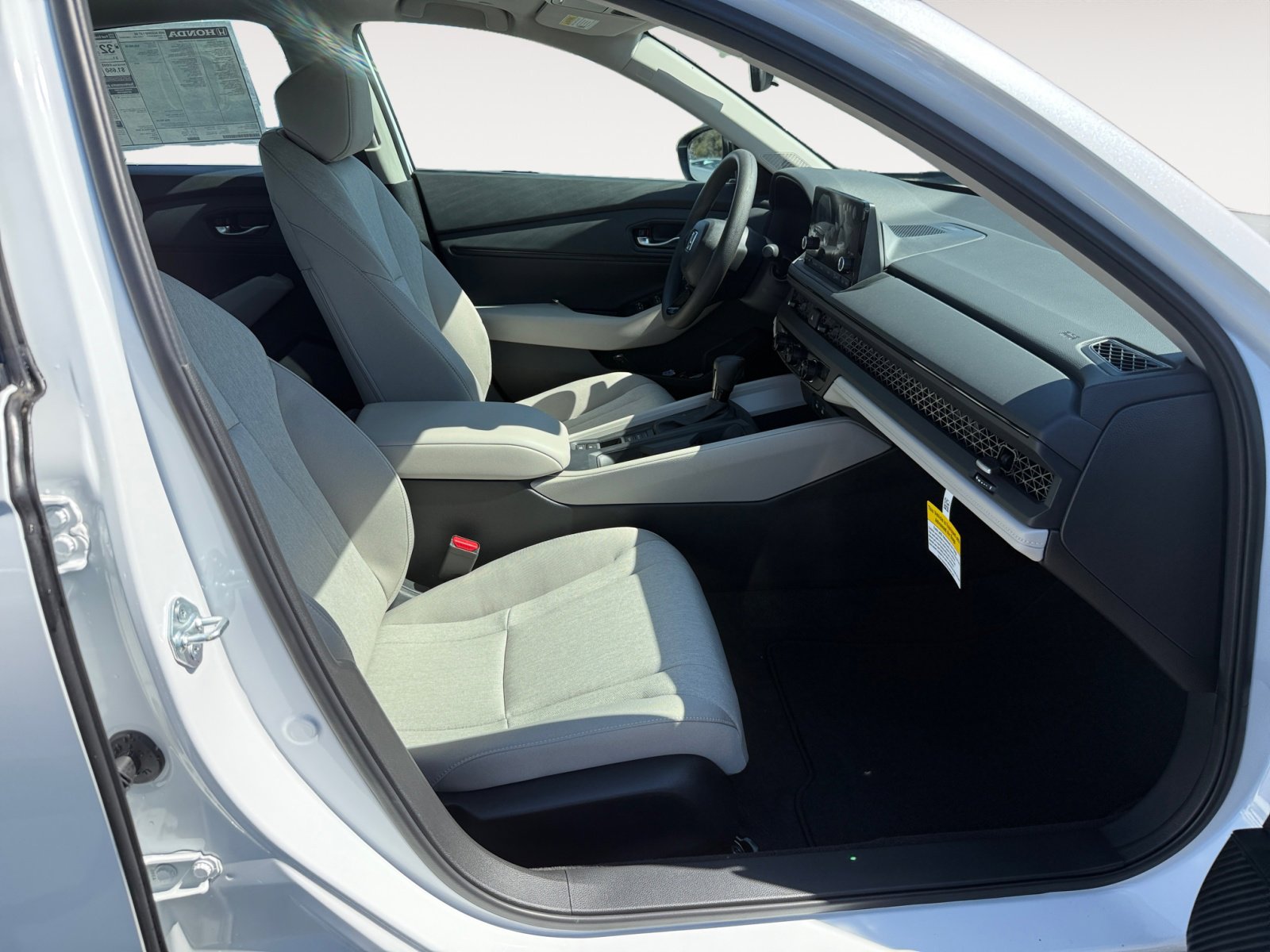 2025 Honda Accord SE photo 19