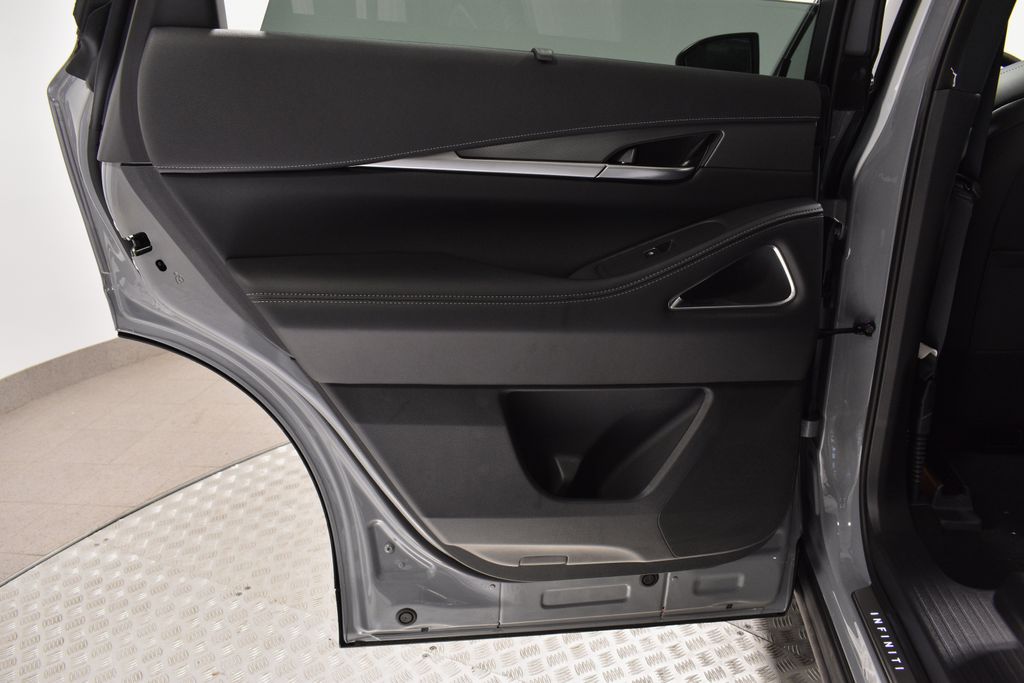2026 Infiniti QX60 Luxe AWD photo 28