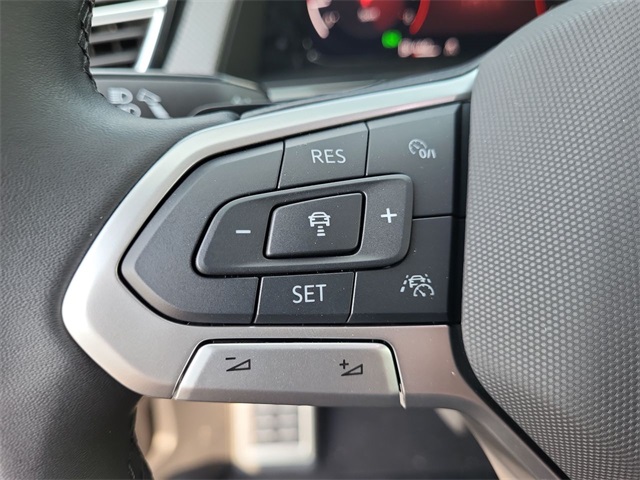 2025 Volkswagen Atlas Peak Edition SE photo 18