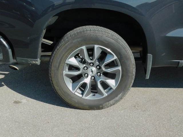 2024 Chevrolet Silverado 1500 RST photo 10