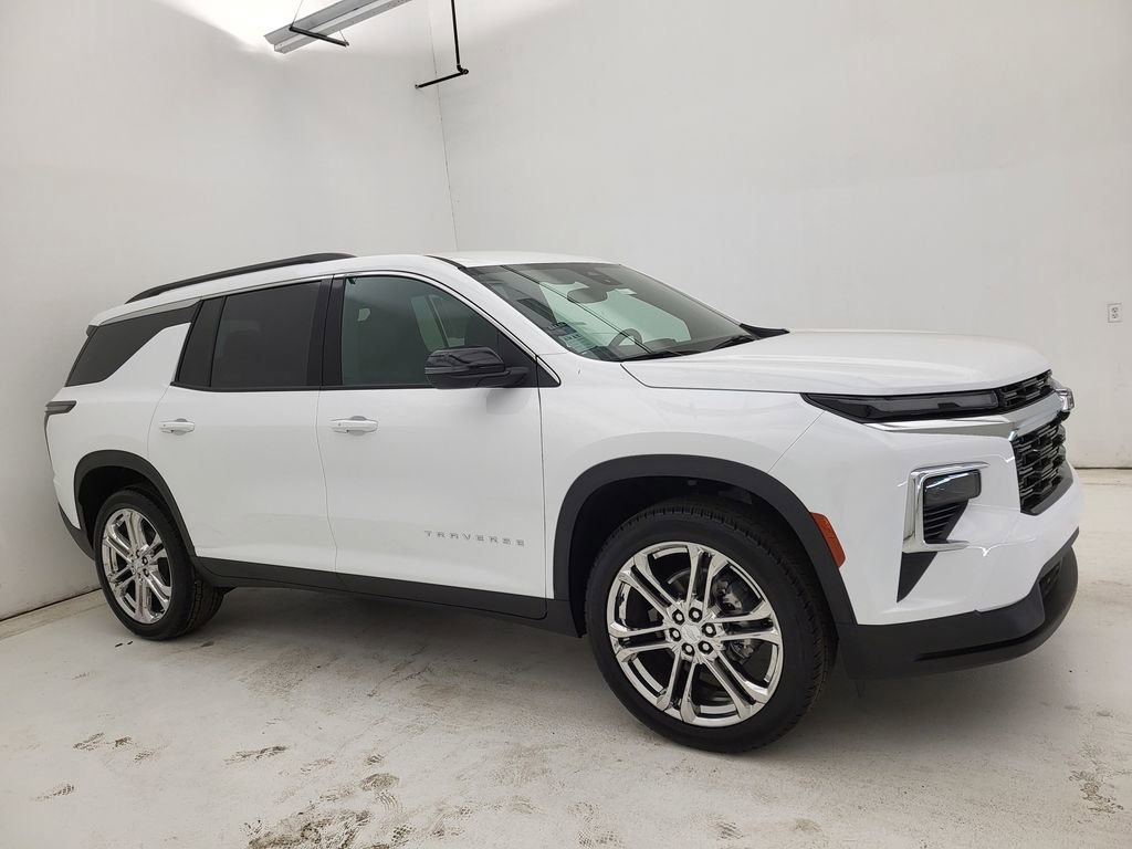 2025 Chevrolet Traverse LT's photo