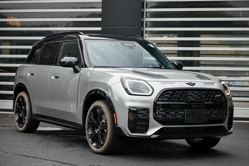 2026 MINI Countryman S's photo
