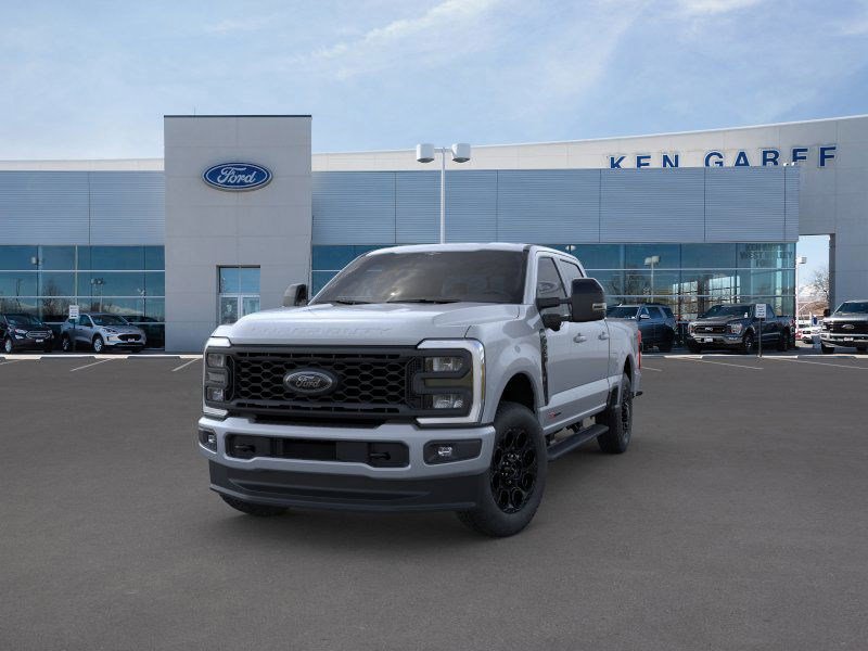 2025 Ford F-350 Lariat photo 2