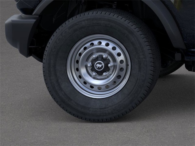 2025 Ford Bronco Base photo 13