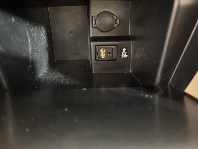 2014 Toyota Camry SE photo 16