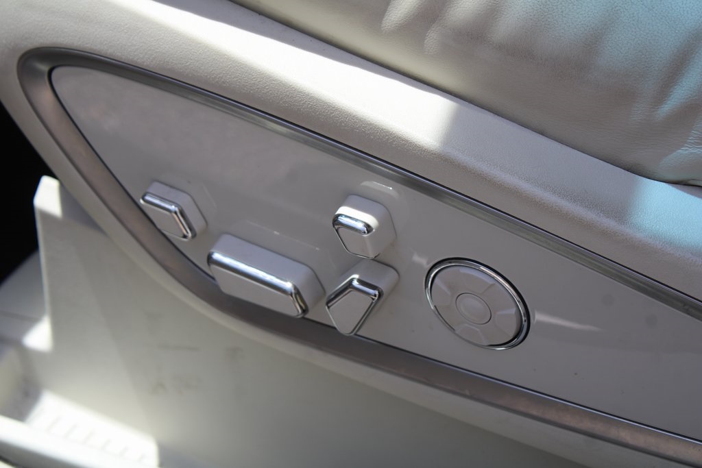2020 Lincoln Nautilus Black Label photo 20