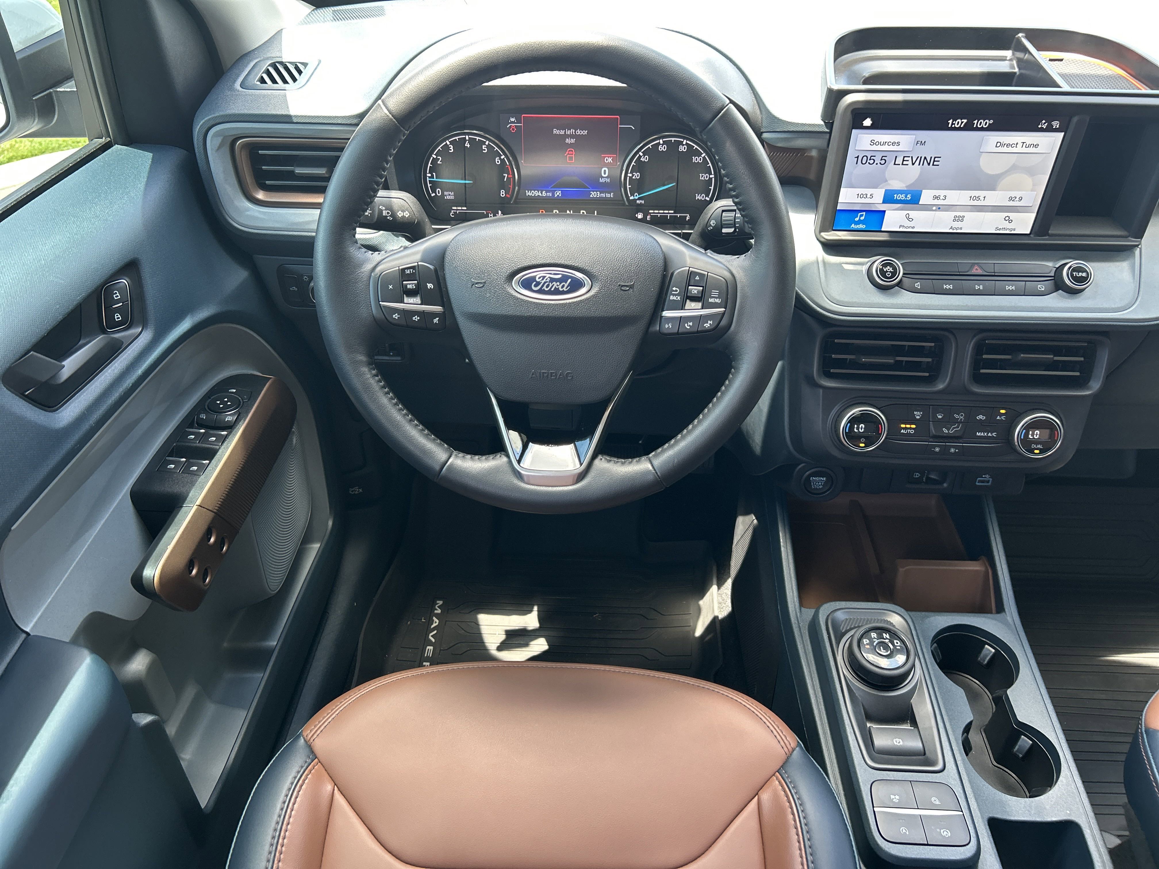 2022 Ford Maverick Lariat photo 2