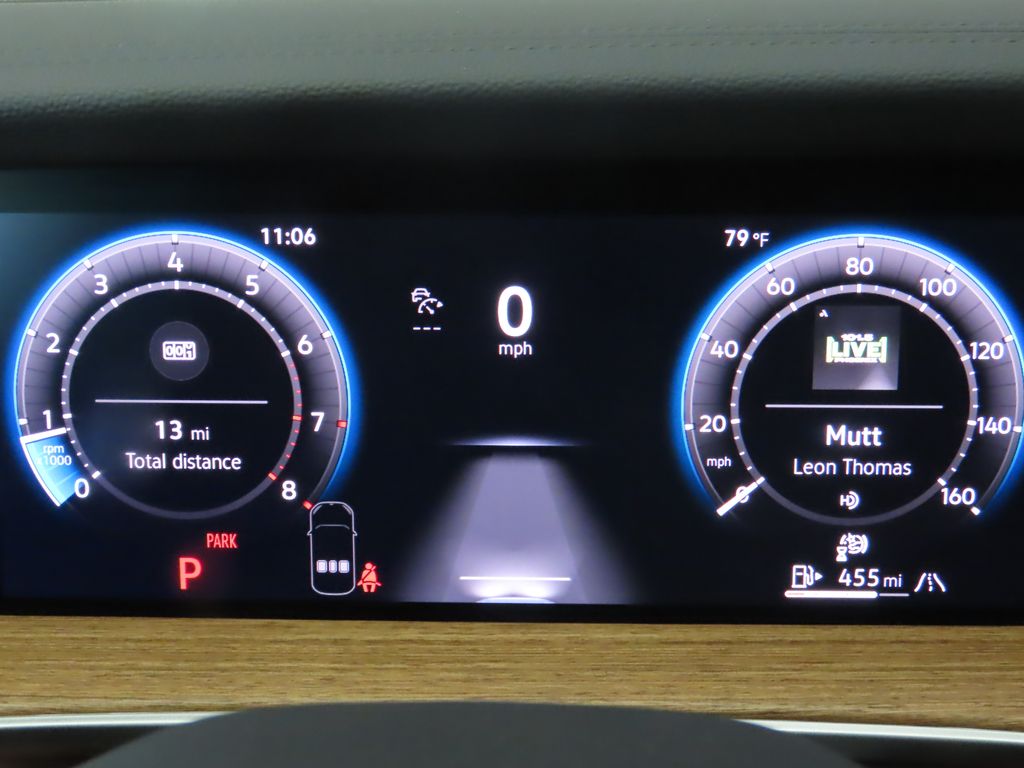 2025 Volkswagen Tiguan SEL R-Line Black photo 30