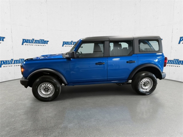 2025 Ford Bronco Base photo 6