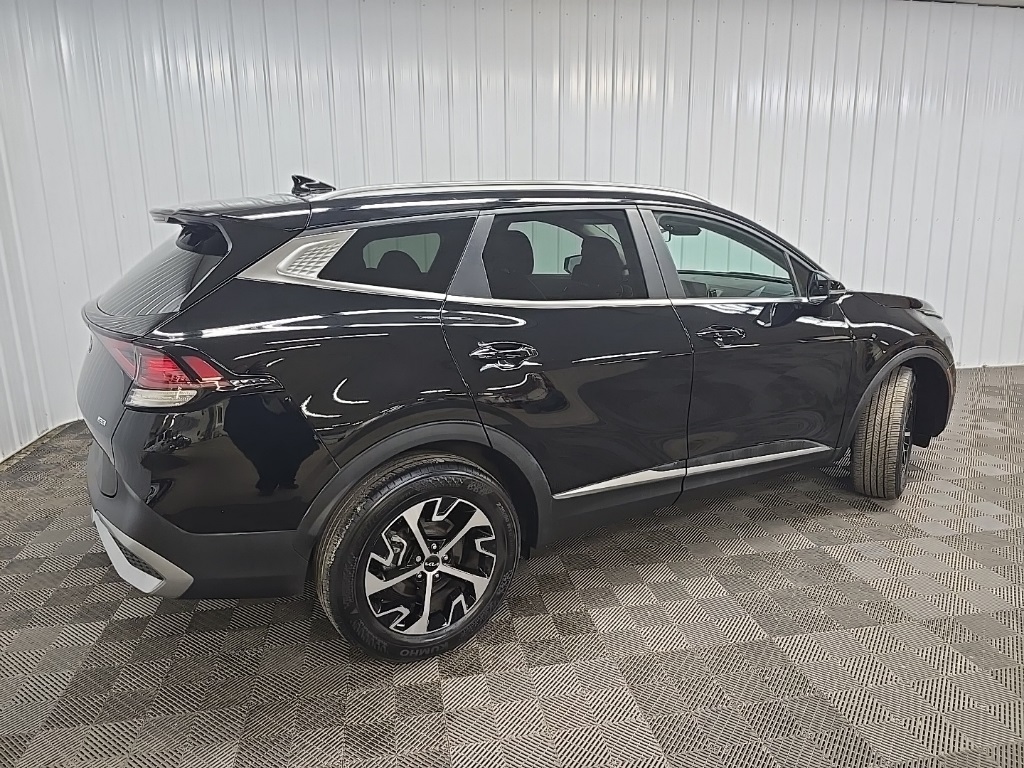 2023 Kia Sportage EX photo 3