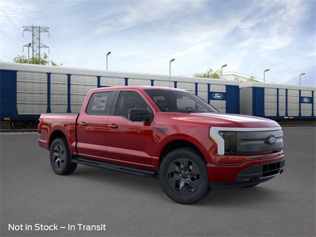 2025 Ford F-150 Lightning photo 3