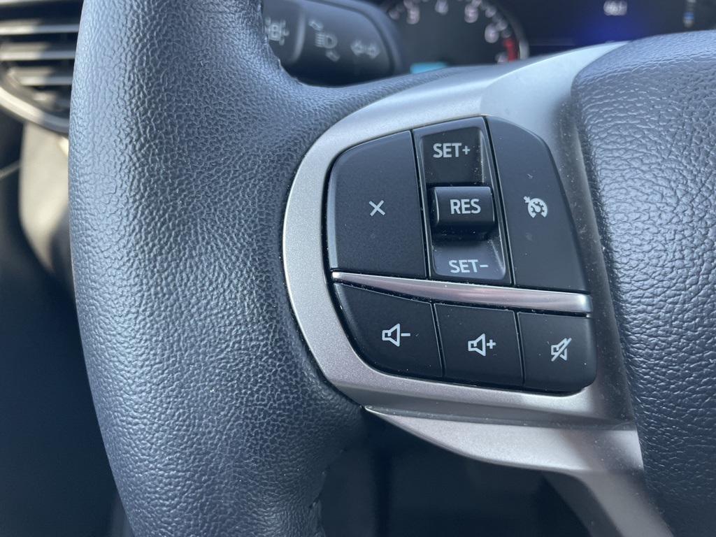 2024 Ford Explorer XLT photo 7