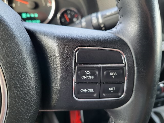 2016 Jeep Wrangler Unlimited Sahara photo 16