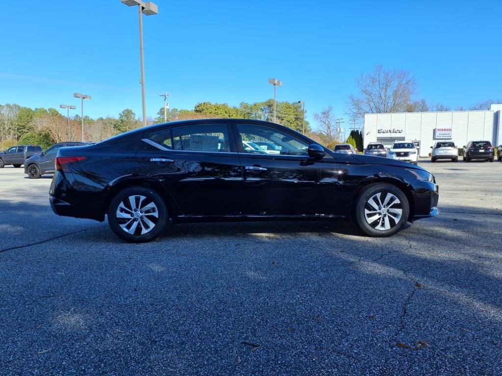 2025 Nissan Altima 2.5 S photo 6