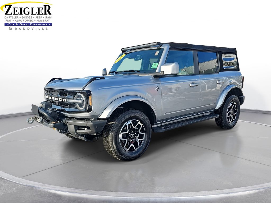 2021 Ford Bronco 4-Door Outer Banks's photo