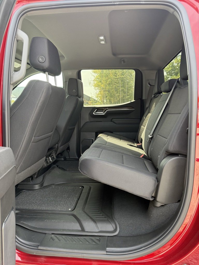 2025 Chevrolet Silverado 1500 RST photo 25
