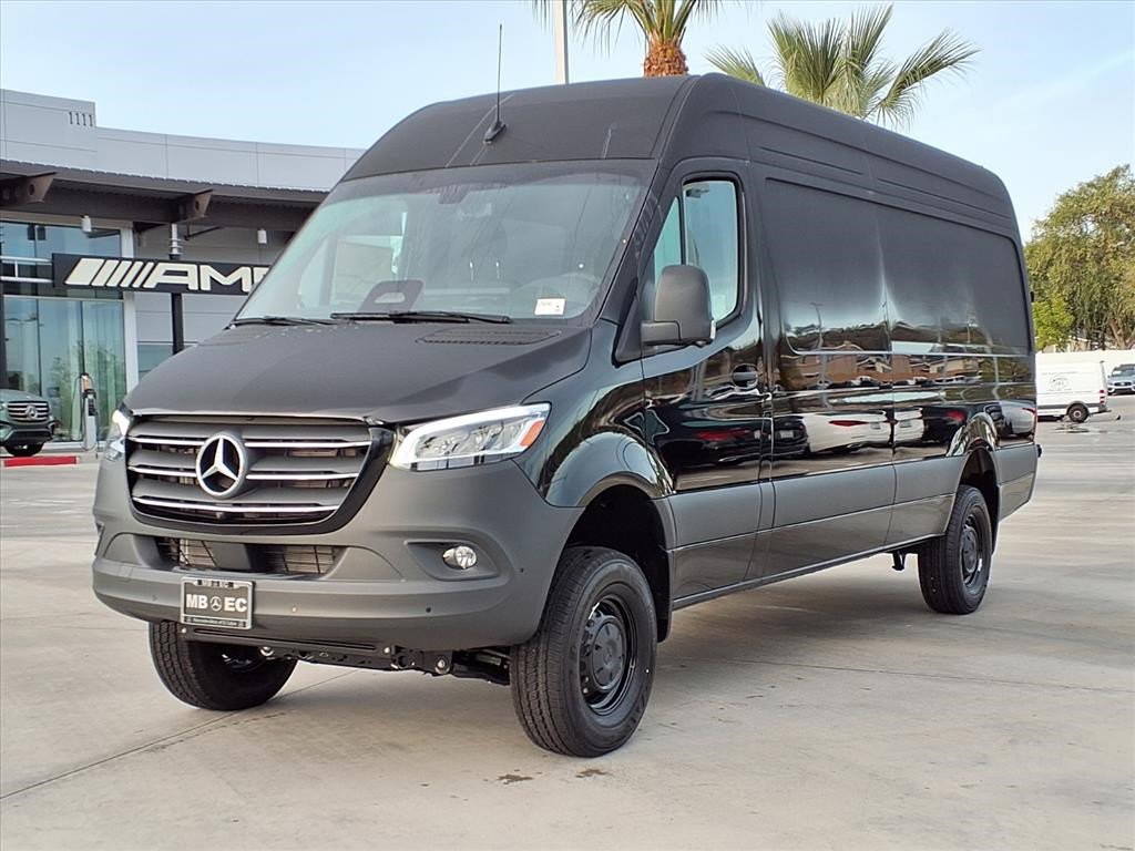 2026 Mercedes-Benz Sprinter Cargo Van Base's photo