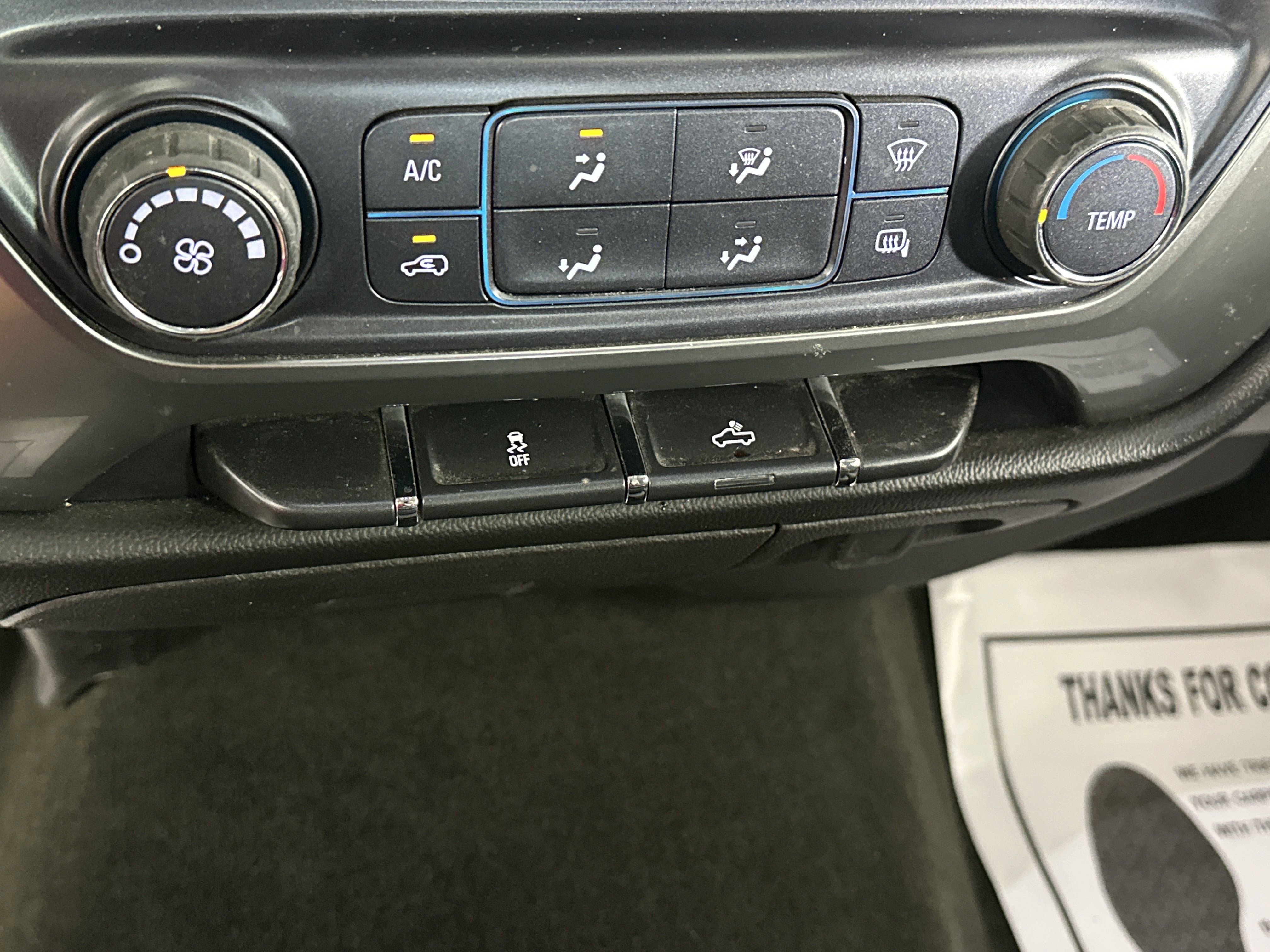 2018 Chevrolet Silverado 1500 LT photo 2
