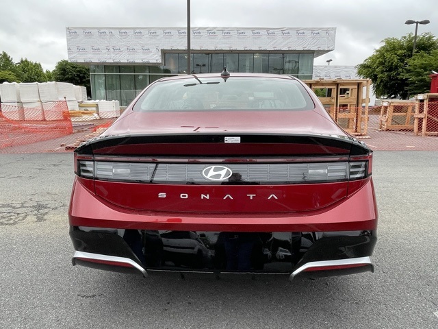 2025 Hyundai Sonata SEL photo 3
