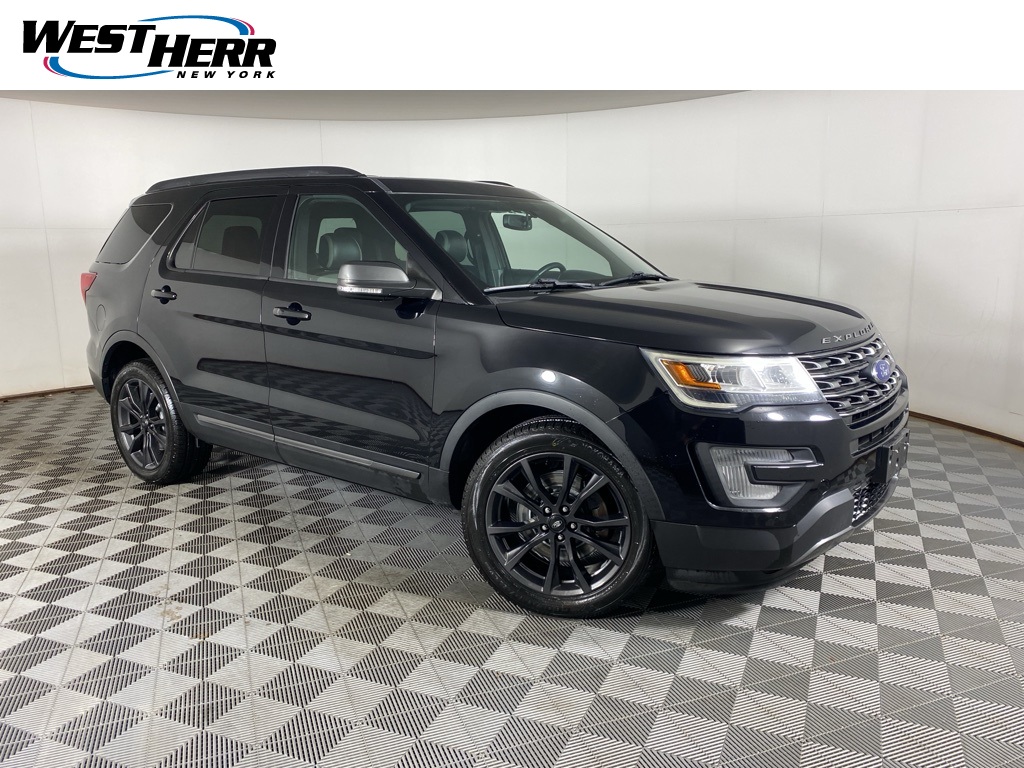 2017 Ford Explorer XLT's photo