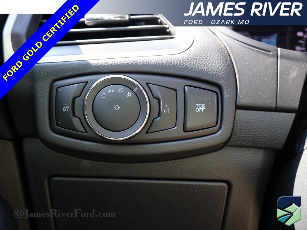 2024 Ford Edge SEL photo 25