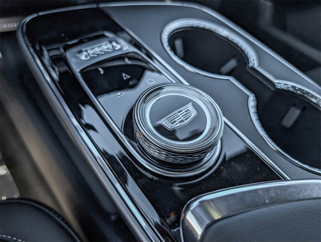 2026 Cadillac Lyriq Luxury photo 15