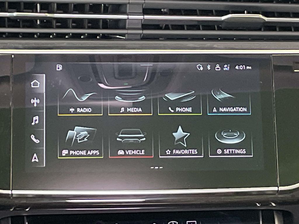 2021 Audi Q7 55 Prestige photo 24