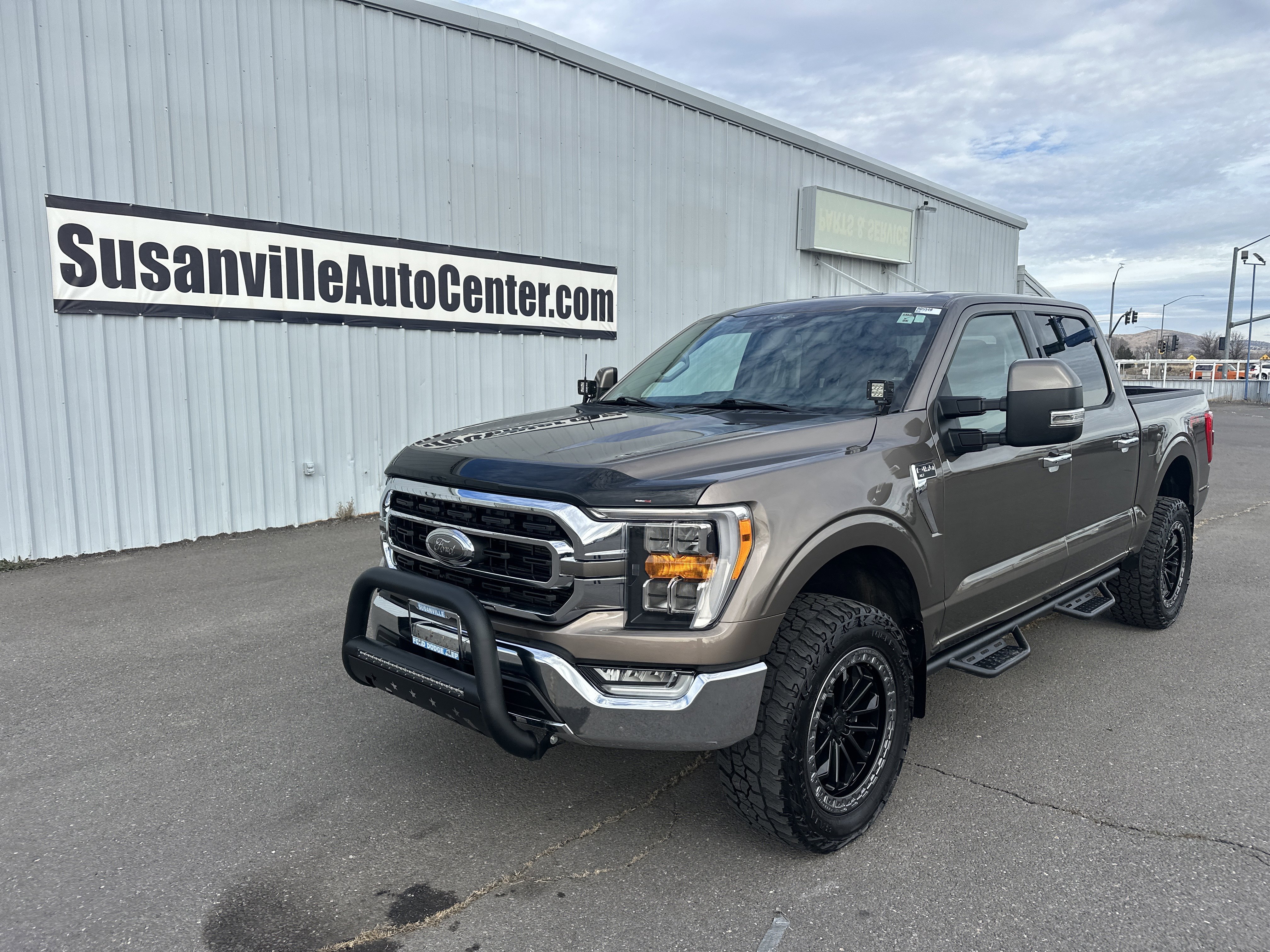 2022 Ford F-150 XLT's photo