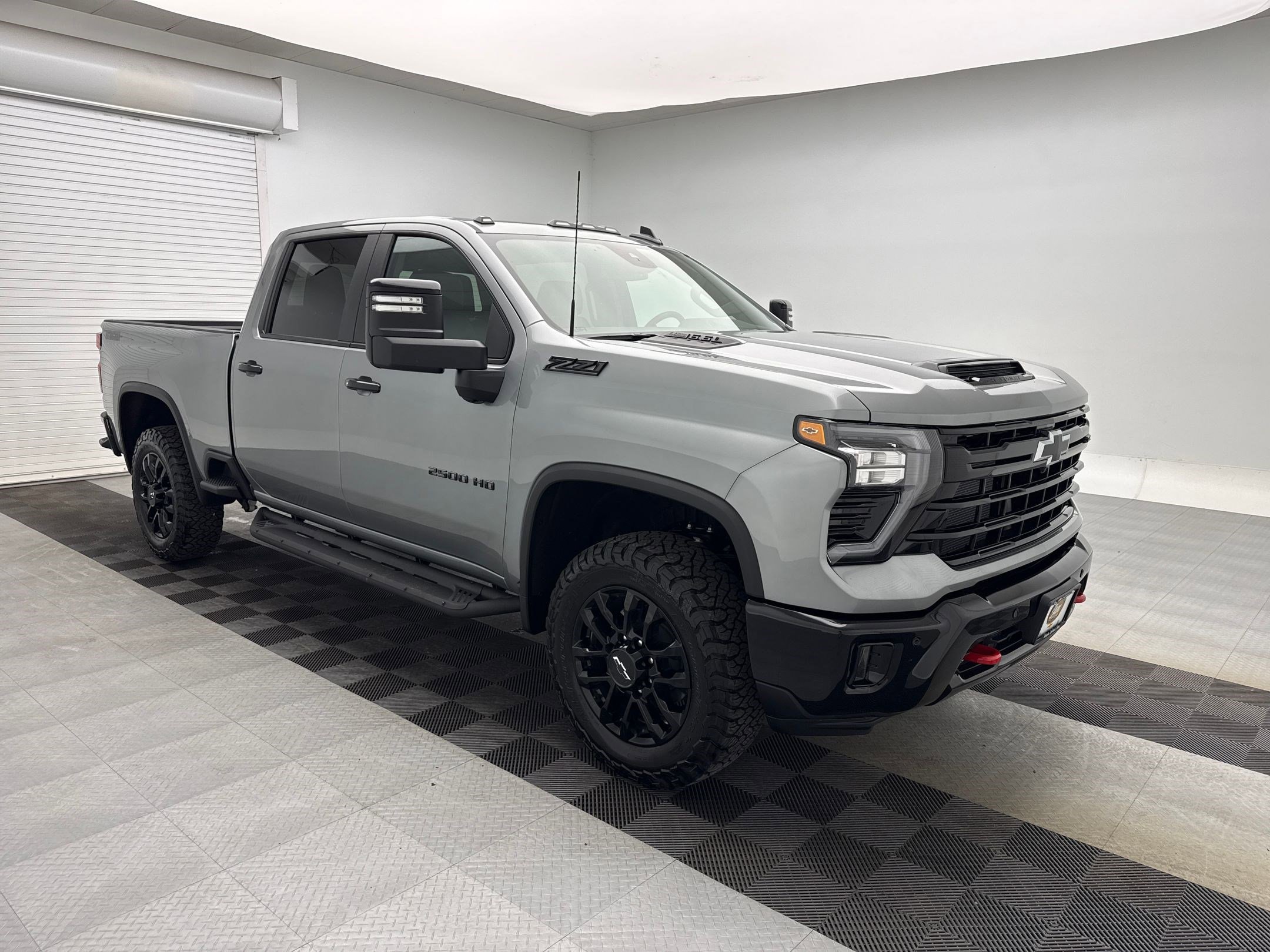 2026 Chevrolet Silverado 2500HD LT photo 7