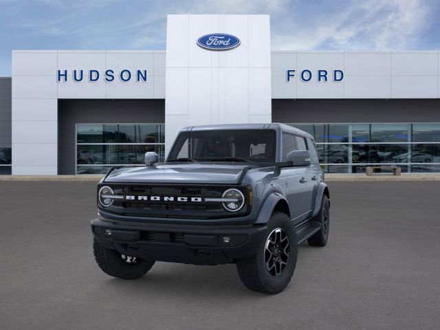 2025 Ford Bronco Outer Banks photo 2