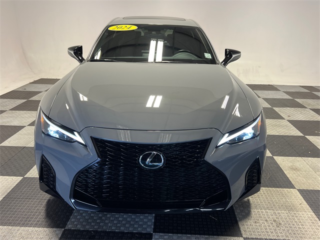 2024 Lexus IS 350 F SPORT photo 2
