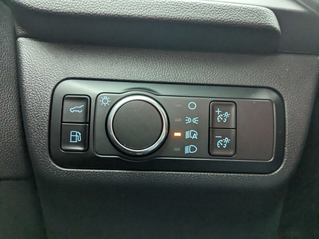 2025 Ford Escape ST-Line photo 25