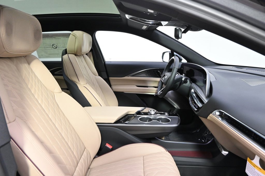 2025 Cadillac Lyriq Sport photo 9