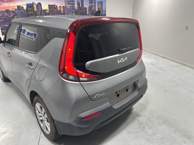 2022 Kia Soul LX photo 3