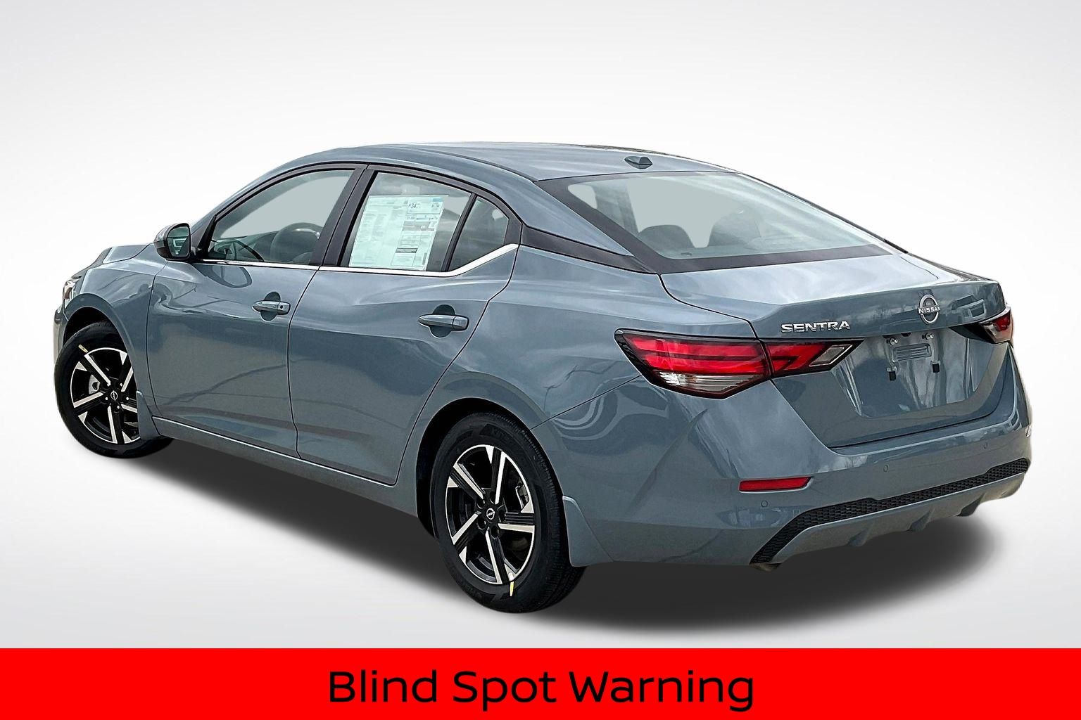 2025 Nissan Sentra SV photo 3