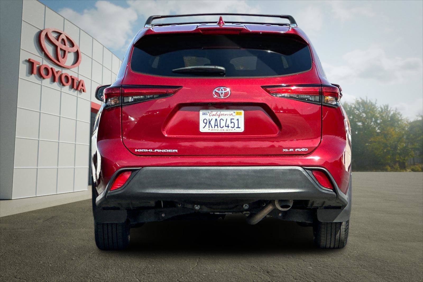 2023 Toyota Highlander L photo 4