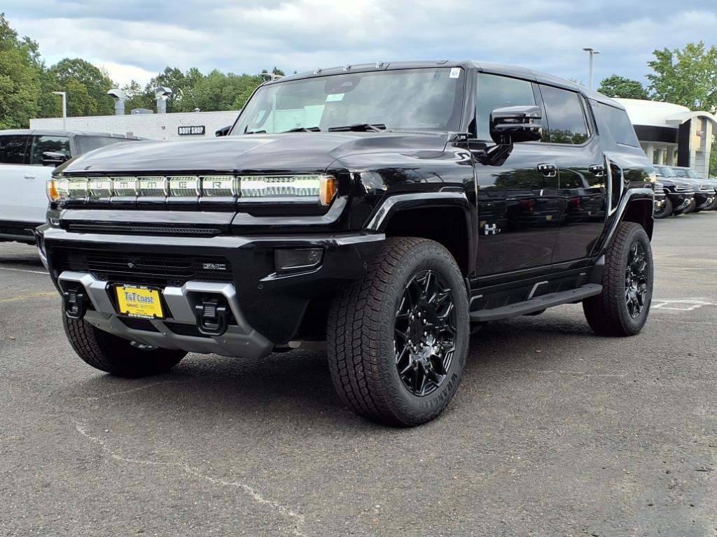 2026 GMC HUMMER EV 2X's photo
