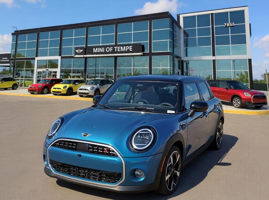 2026 MINI Hardtop 4 Door S's photo